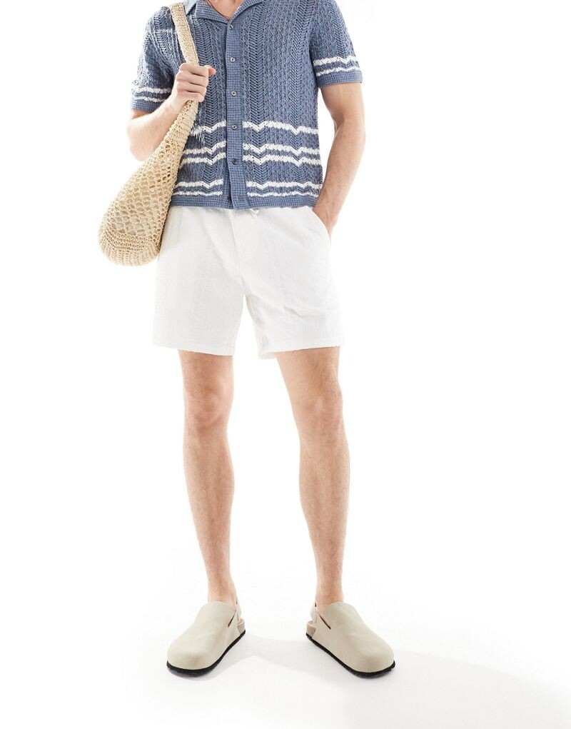 

Белые шорты на шнурке с принтом Hollister