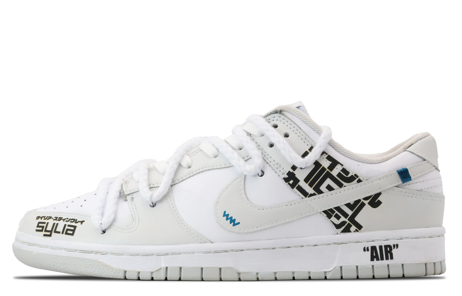 

Кроссовки Nike Dunk Skateboarding Shoes Women's Low-top Gray, серый/белый