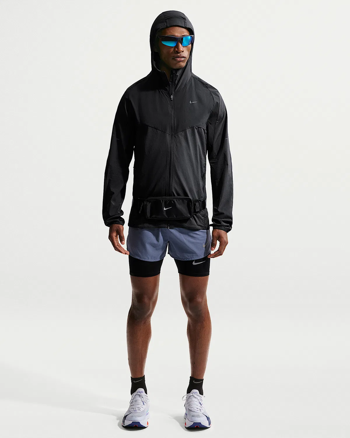 Мужская ветрозащитная куртка для бега Nike Stride Plus, Black/Off Noir/Black — фото 4