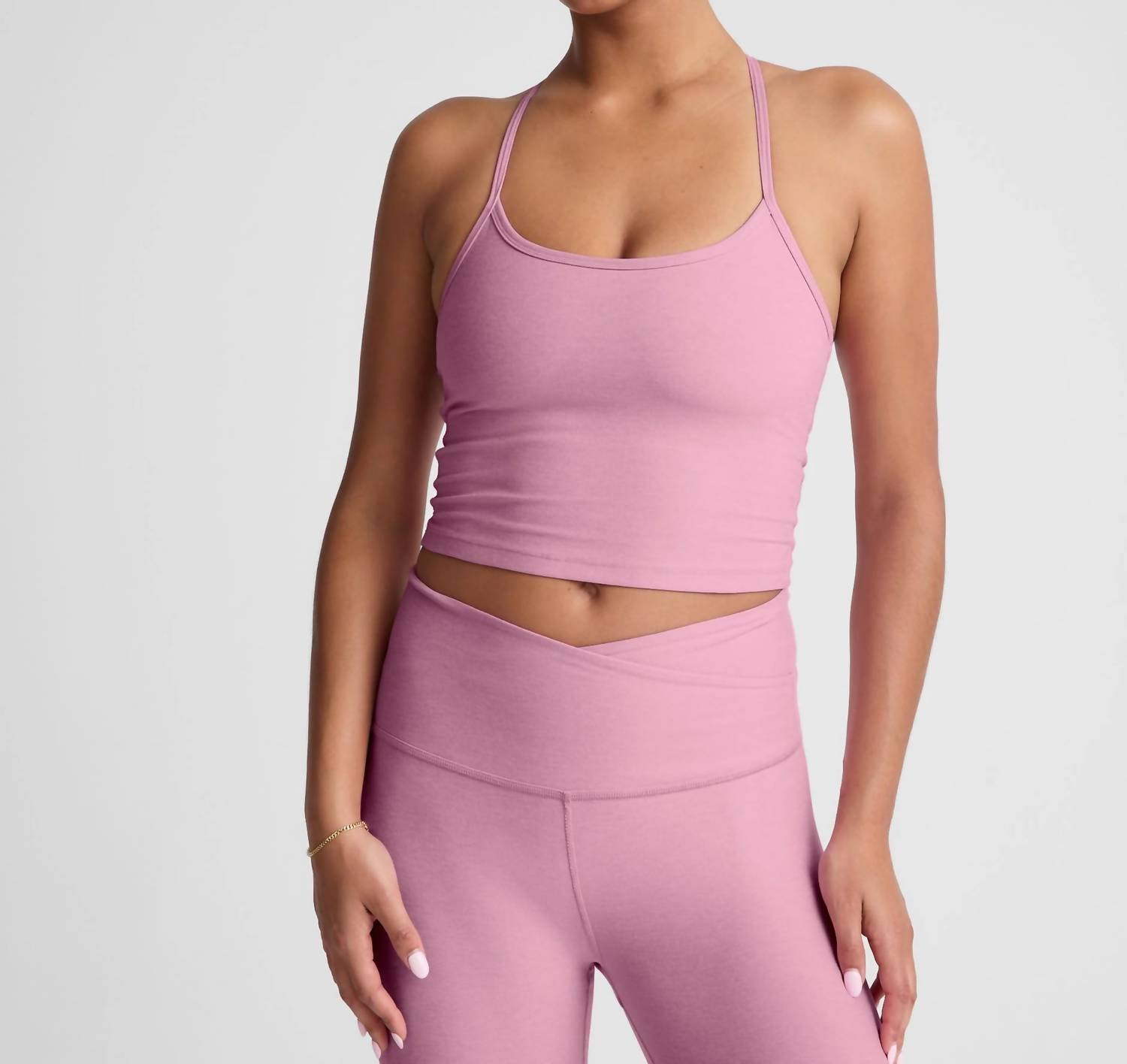 

Укороченный топ Spacedye Slim Raceback в цвете Pink Haze Heather BEYOND YOGA