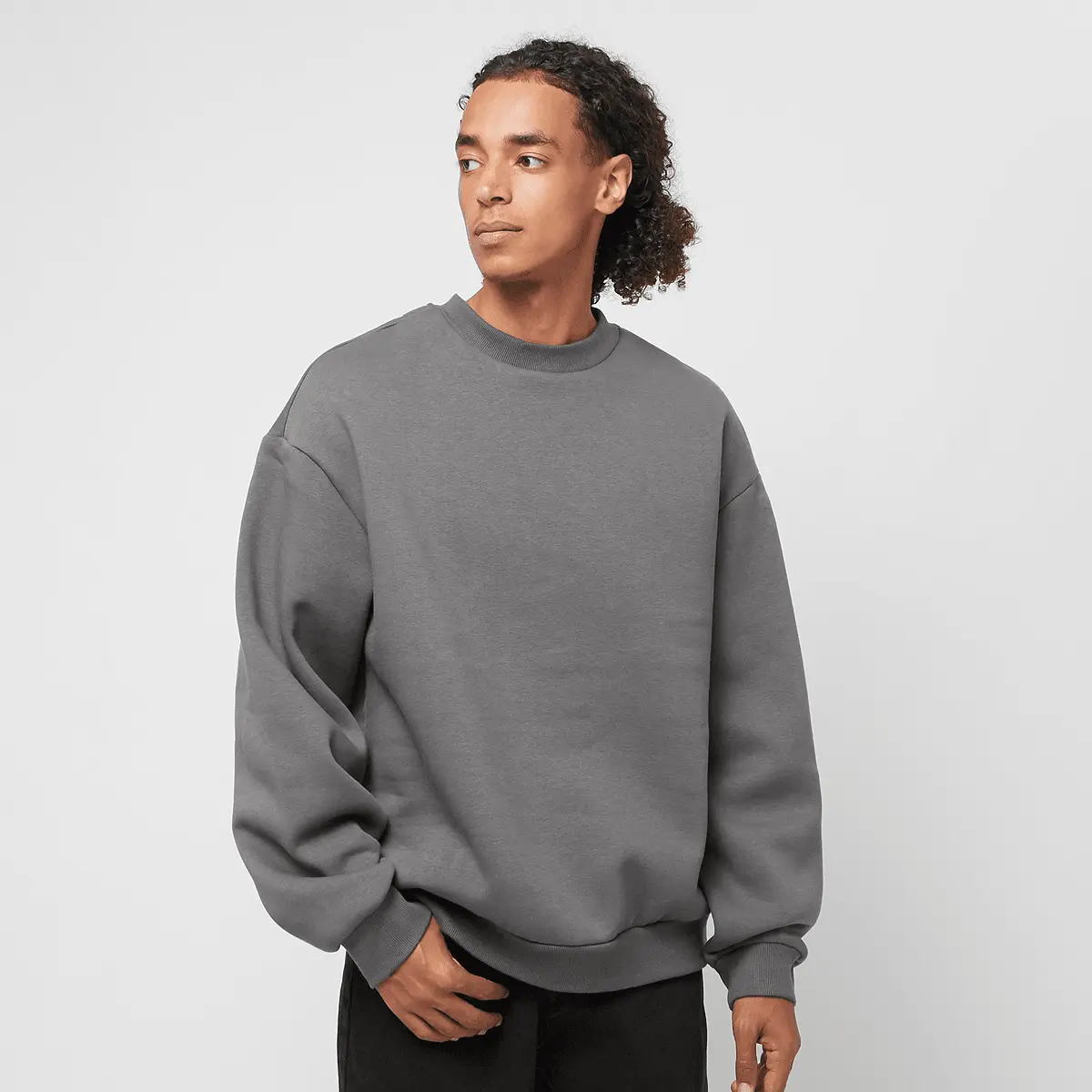 

Толстовка Urban Classics Fluffy Crewneck, серый