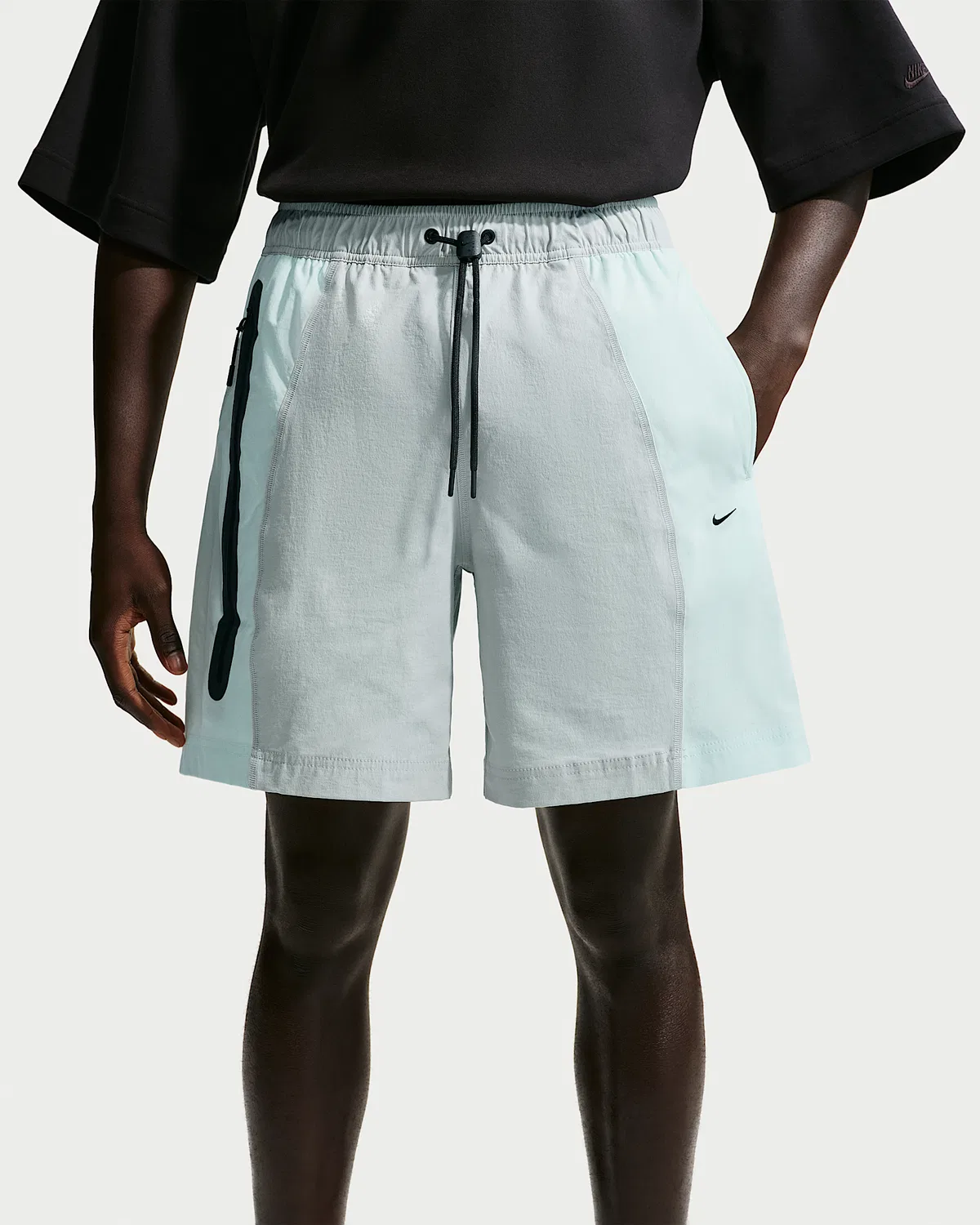 Мужские шорты Nike Tech Dri-FIT Woven Color-Block, Light Silver/Barely Green/Black — фото 2
