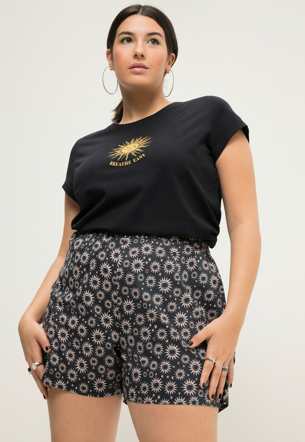 

Шорты SUN PRINT WIDE LEG ELASTIC WAIST Studio Untold, черный