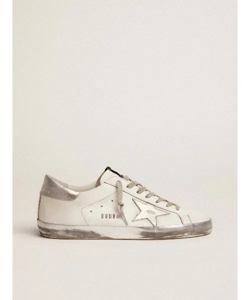Кроссовки GOLDEN GOOSE Super-Star: белая кожа, серебристая звезда, серебристая пятка, серебристая подошва.