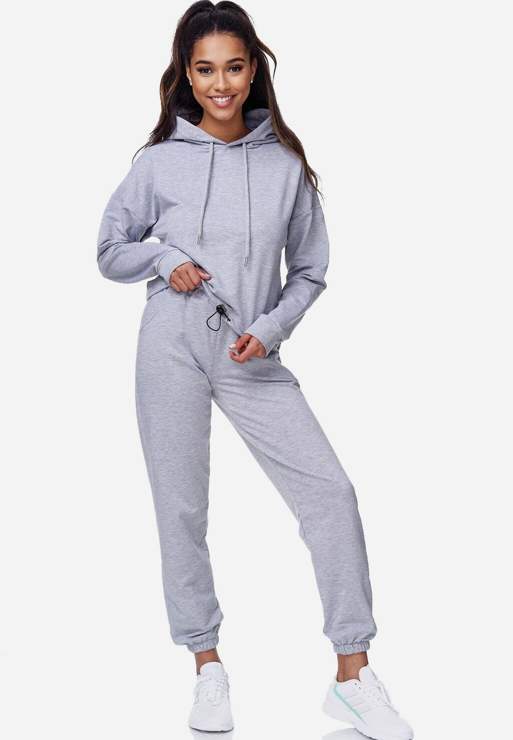 

Спортивный костюм Tazzio, цвет grau