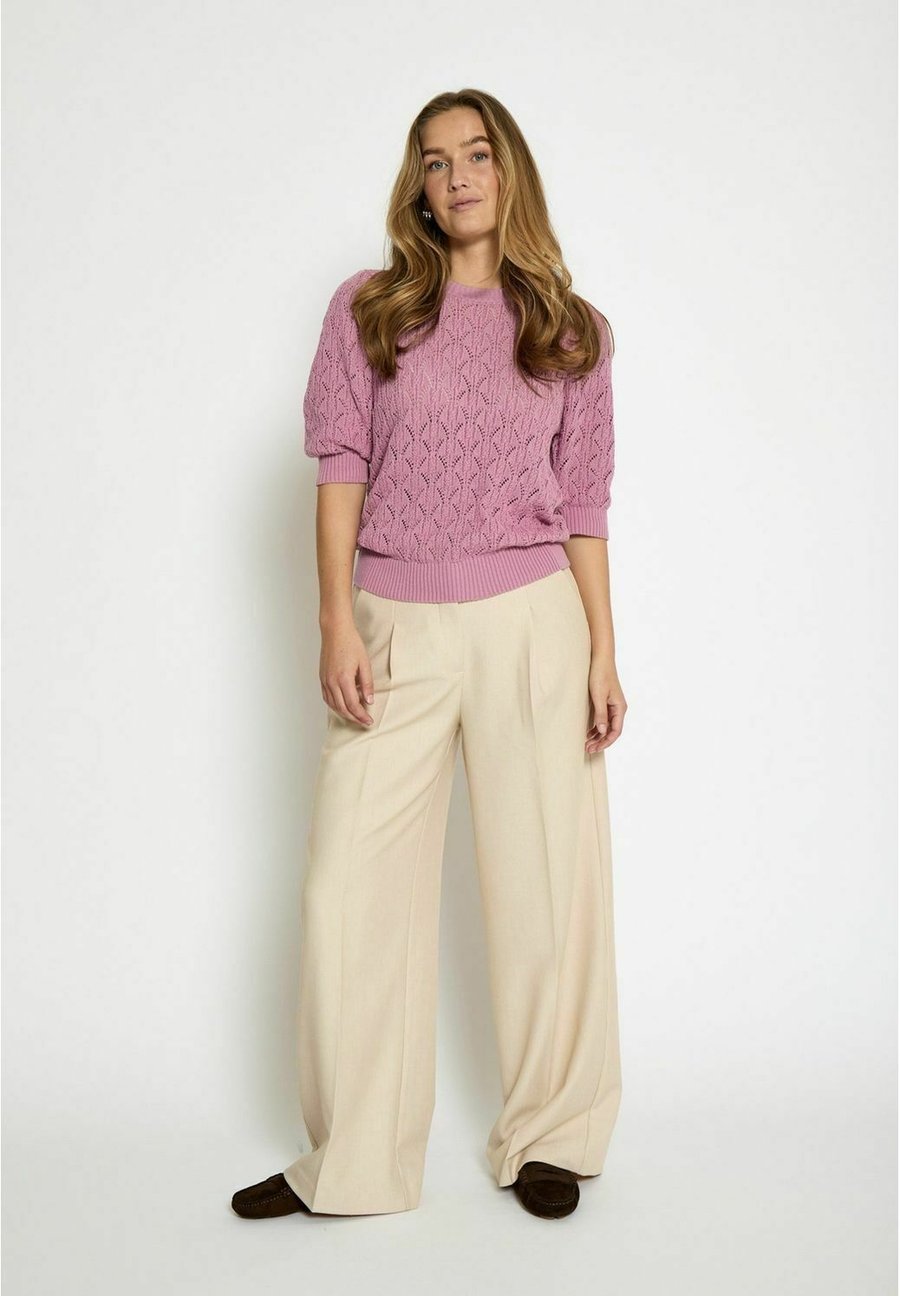 

Футболка Minus LAMINA HALF SLEEVE, Mauve Orchid/Pink, Розовый, Футболка Minus LAMINA HALF SLEEVE, Mauve Orchid/Pink