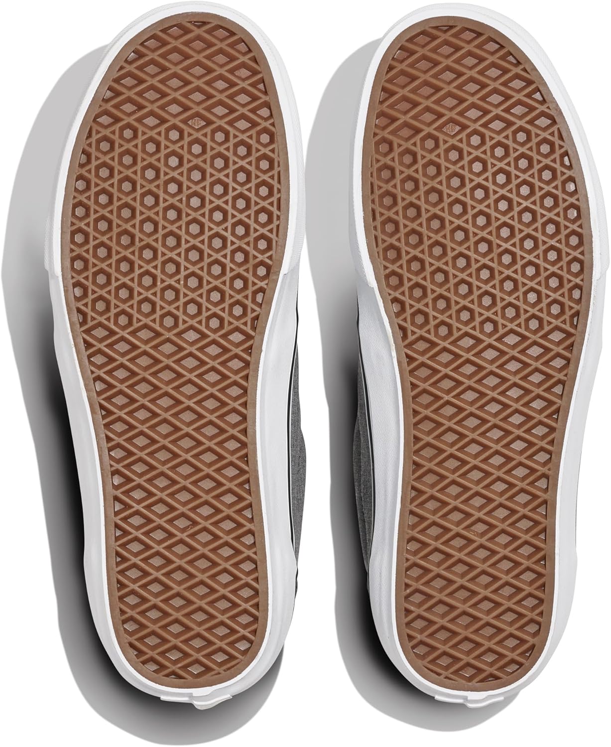 Vans мужские Atwood Deluxe Shoe | низкие модные кроссовки для работы, прогулок и повседневной носки, Black/Gray/Black — фото 4