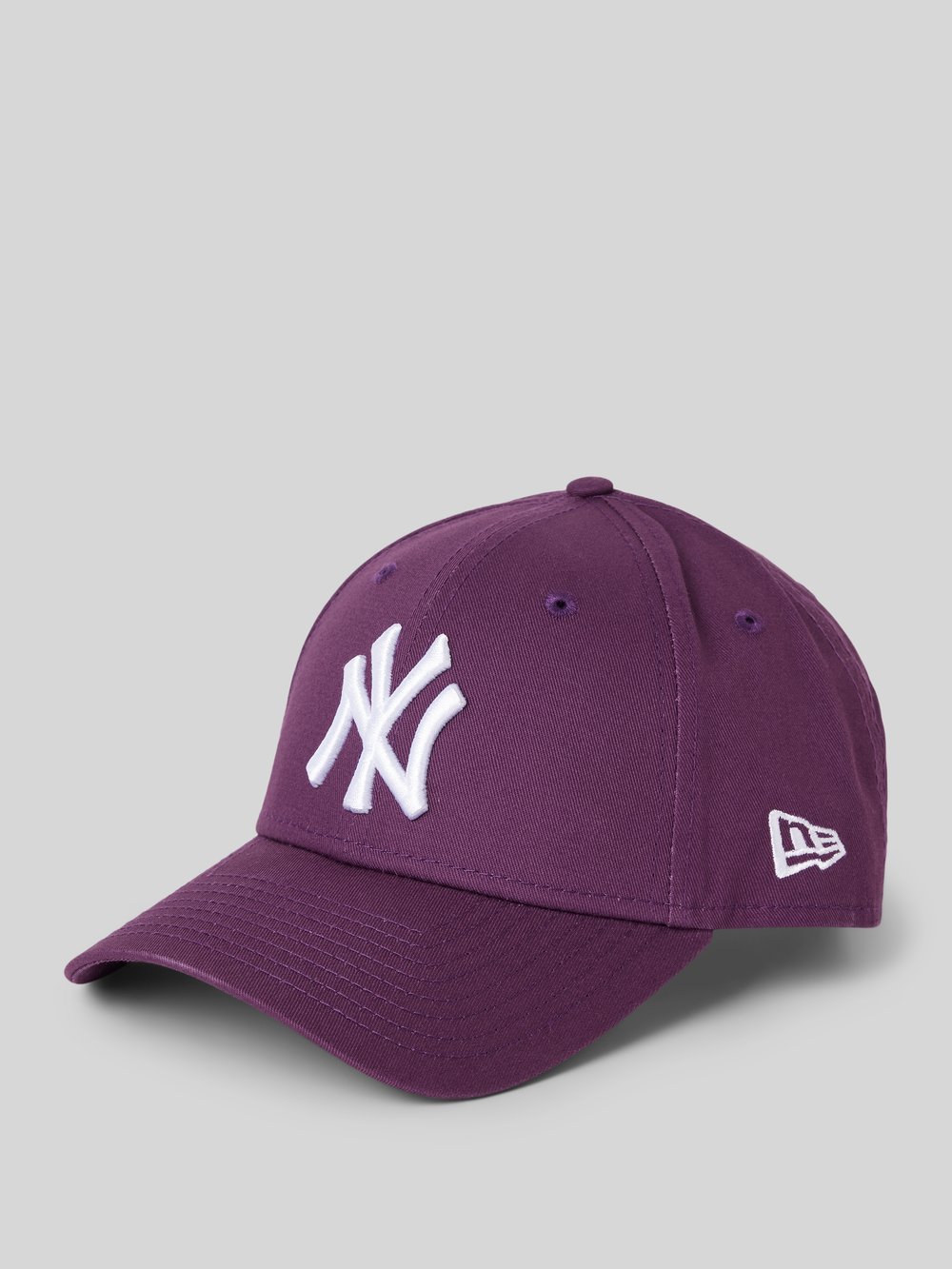 

Бейсболка с вышитым логотипом New Era, фиолетовый
