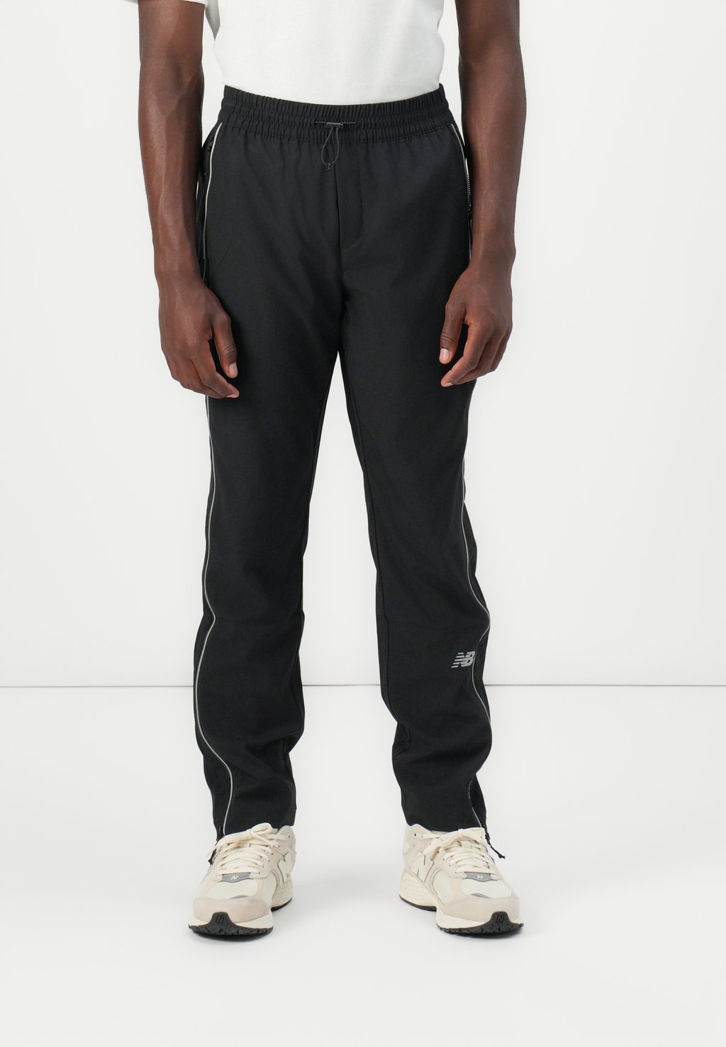 

Спортивные штаны UTILITY TROUSERS New Balance, черный
