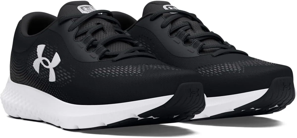 Мужские беговые кроссовки Under Armour UA Charged Surge 4, Black / White — фото 2