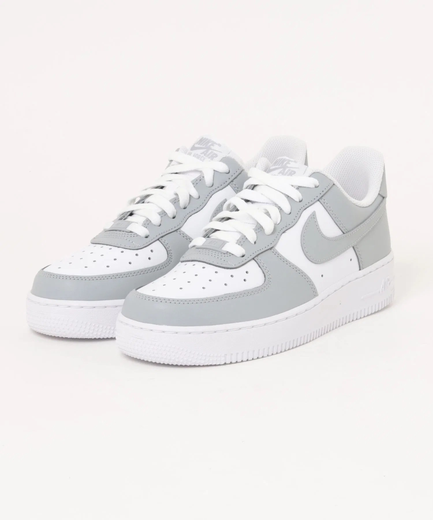 Мужские кроссовки из натуральной кожи Air Force 1 '07 NIKE белые