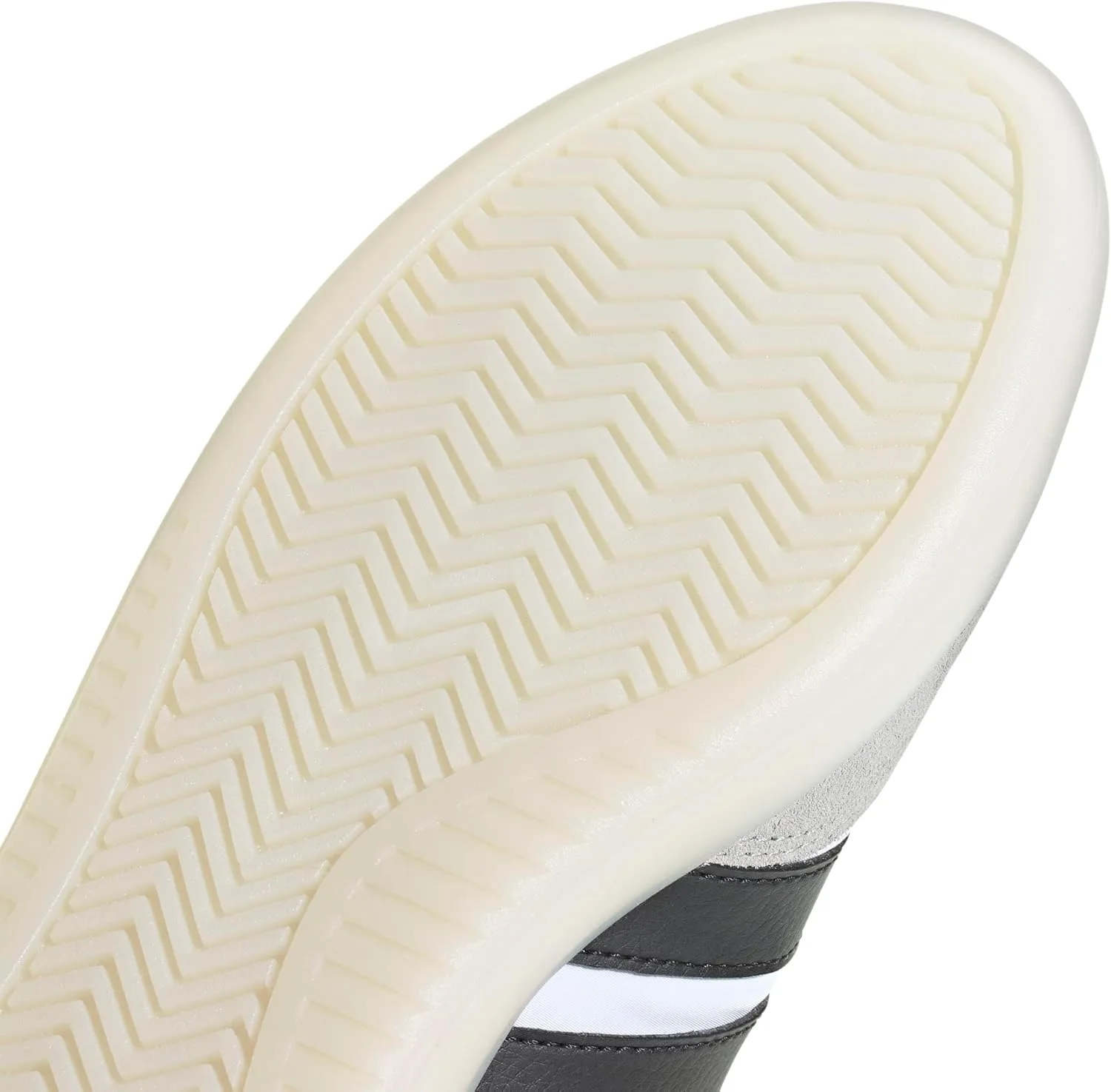 Кроссовки унисекс Adidas Barreda Decode, белый/черный/серый — фото 2