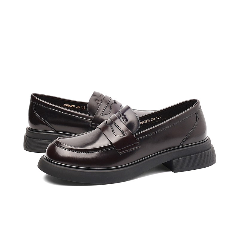 AQUASCUTUM Коричневые женские лоферы на каблуке 3,5 см, цвет Brown — фото 4