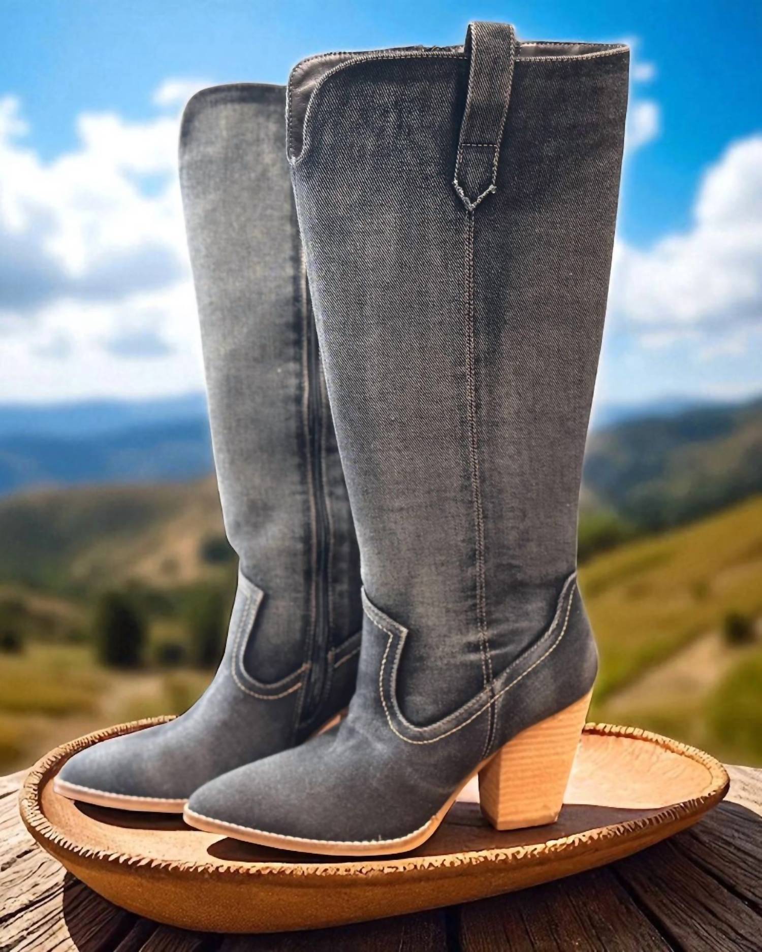 Ботинки ковбойские до колена Low Places в потертом темно-синем дениме Corkys Footwear — фото 2