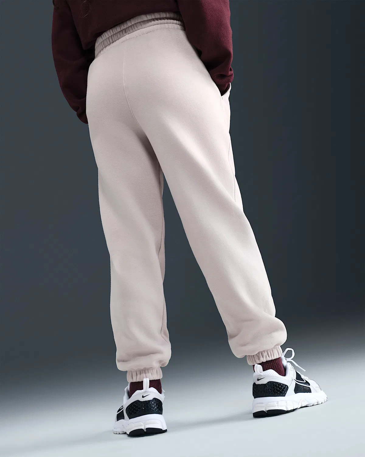 Детские свободные штаны Nike Sportswear Club Fleece, Platinum Violet/Platinum Violet/White — фото 3