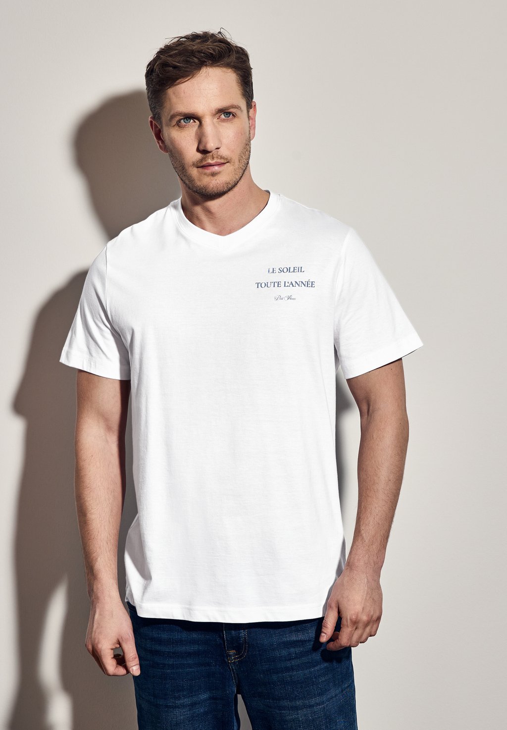 

Базовая футболка V-NECK Street One MEN, белый