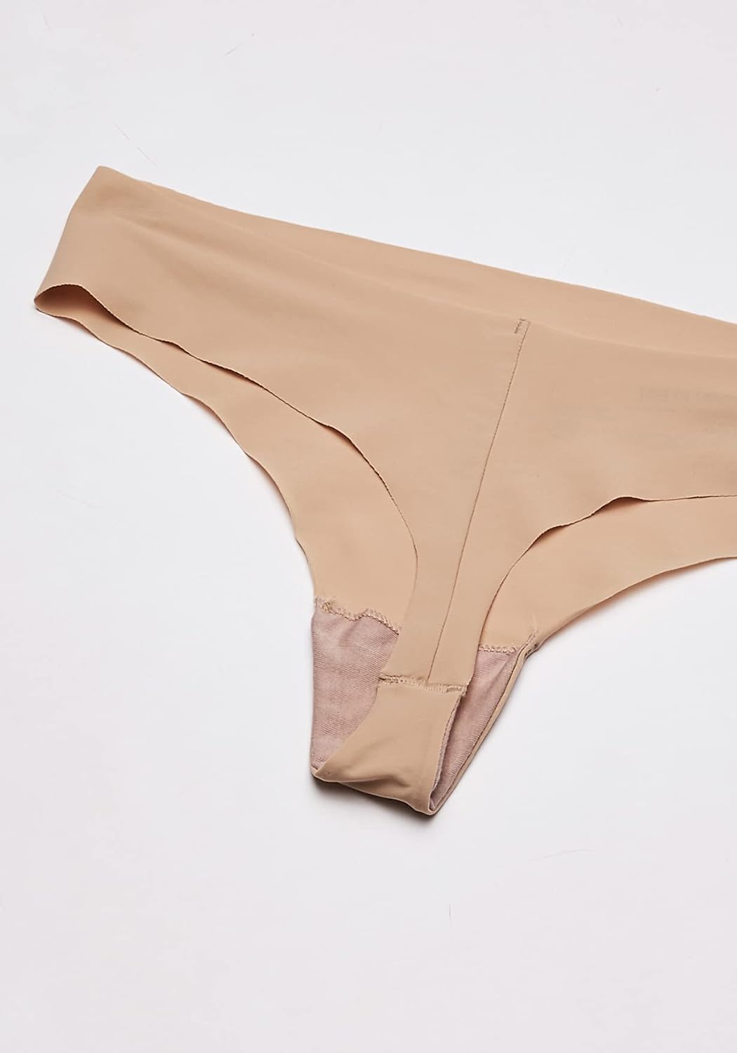 Женские бесшовные трусики-стринги Calvin Klein Invisibles, 5 шт., Light Caramel 5 Pack — фото 2