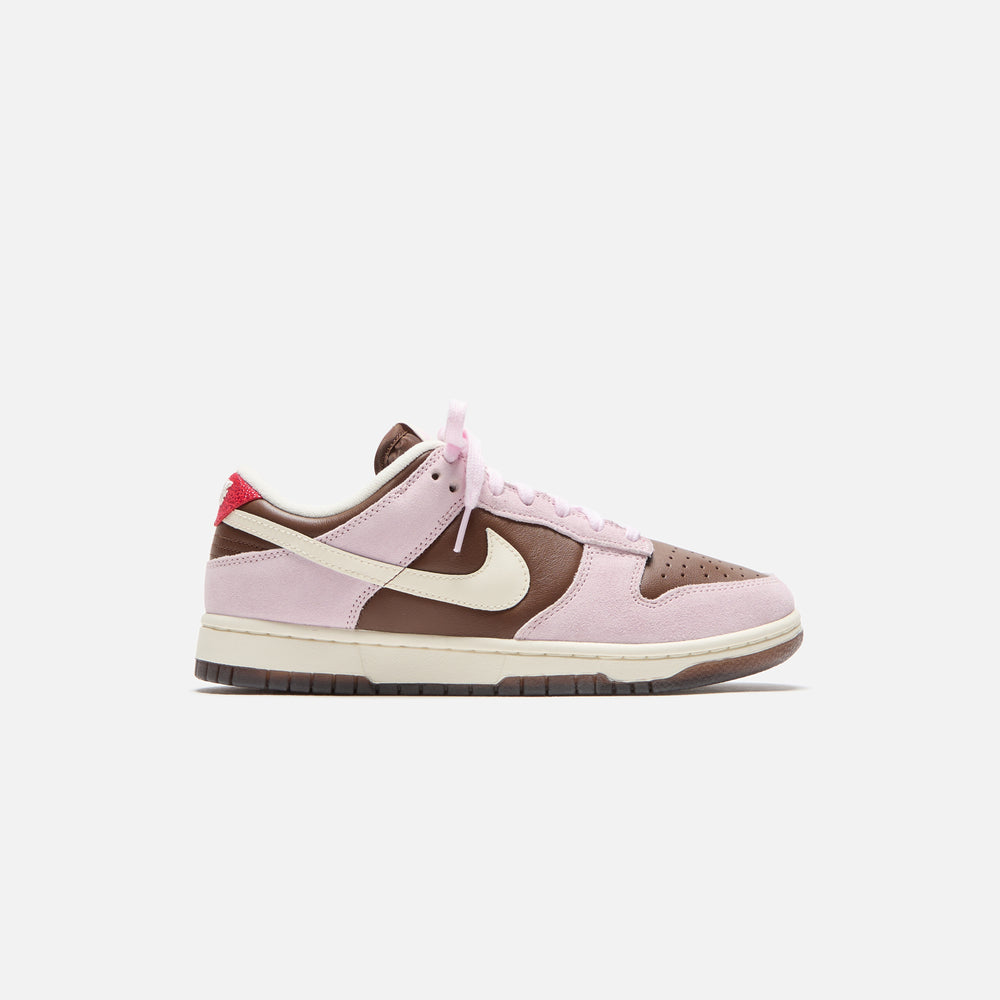 

Кроссовки Nike WMNS Dunk Low, цвет Cacao Wow/Pale Ivory/Pink Foam