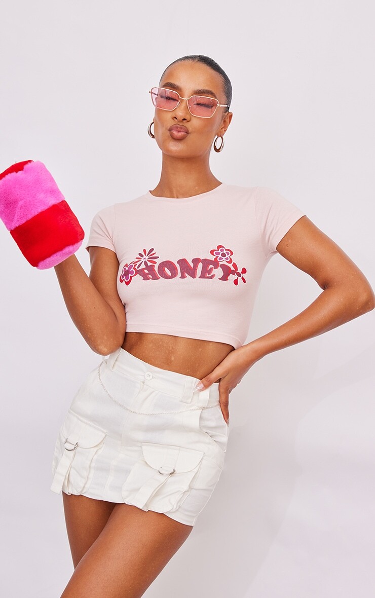 

PrettyLittleThing Кремовая мини-юбка с карманами-карго и карманами-карго