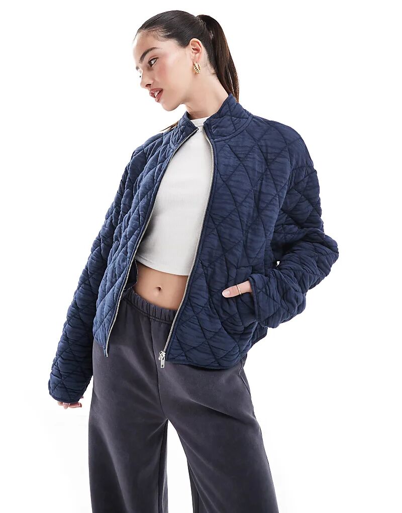 

Стеганая куртка на молнии в выстиранном синем цвете ASOS DESIGN