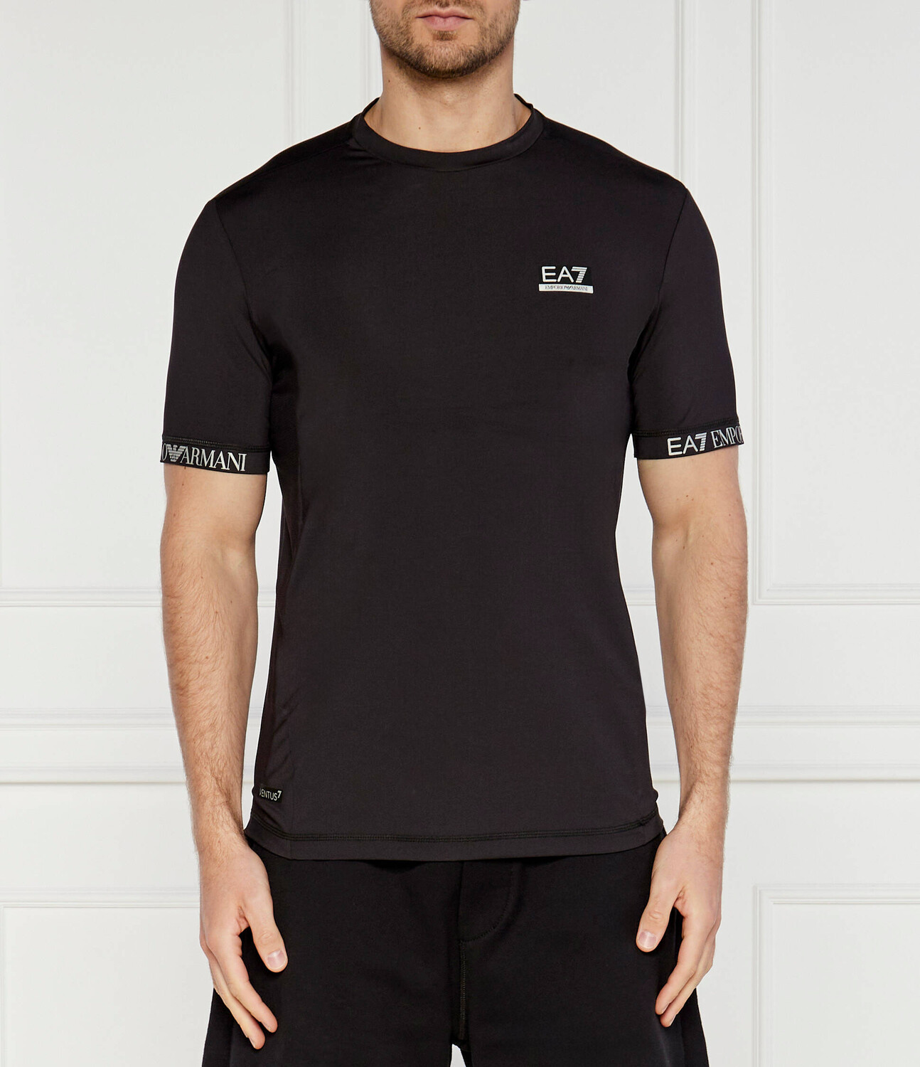 

Футболка EA7 Slim Fit, черный