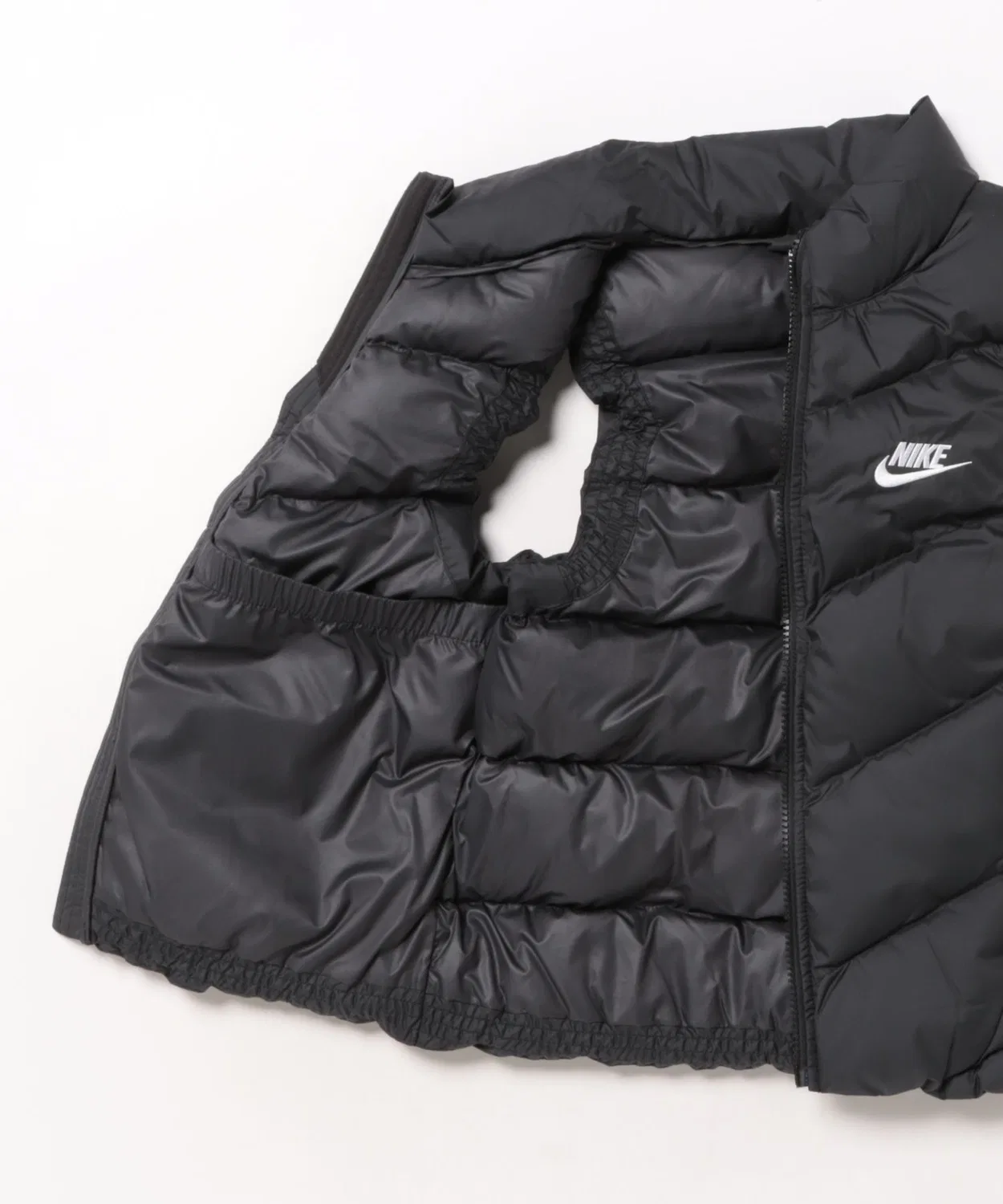 Жилет Nike Therma-FIT Puffer Vest красный — фото 3