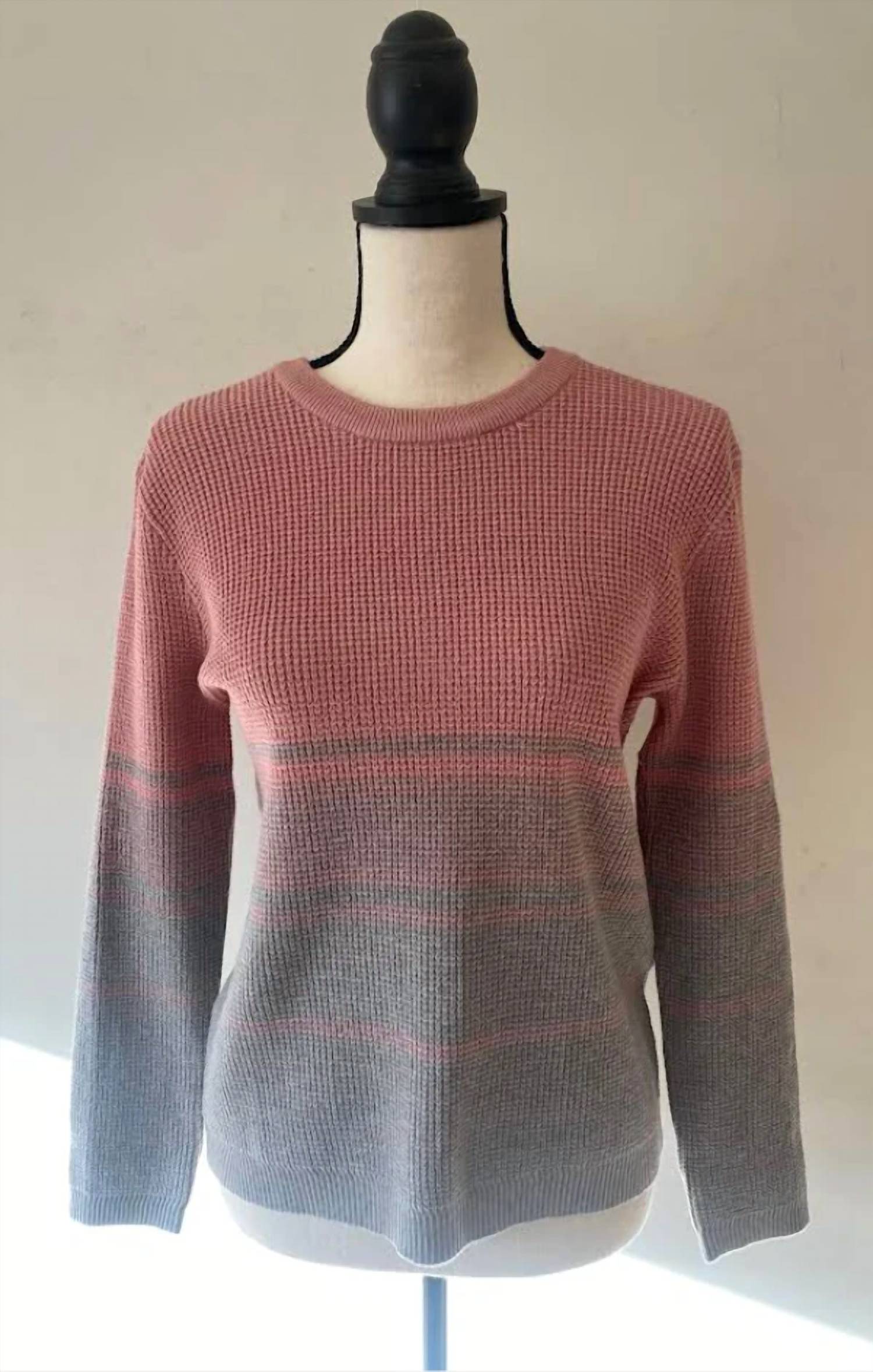 

Вязаный свитер Hayley Knit Crew в розовом цвете red haute