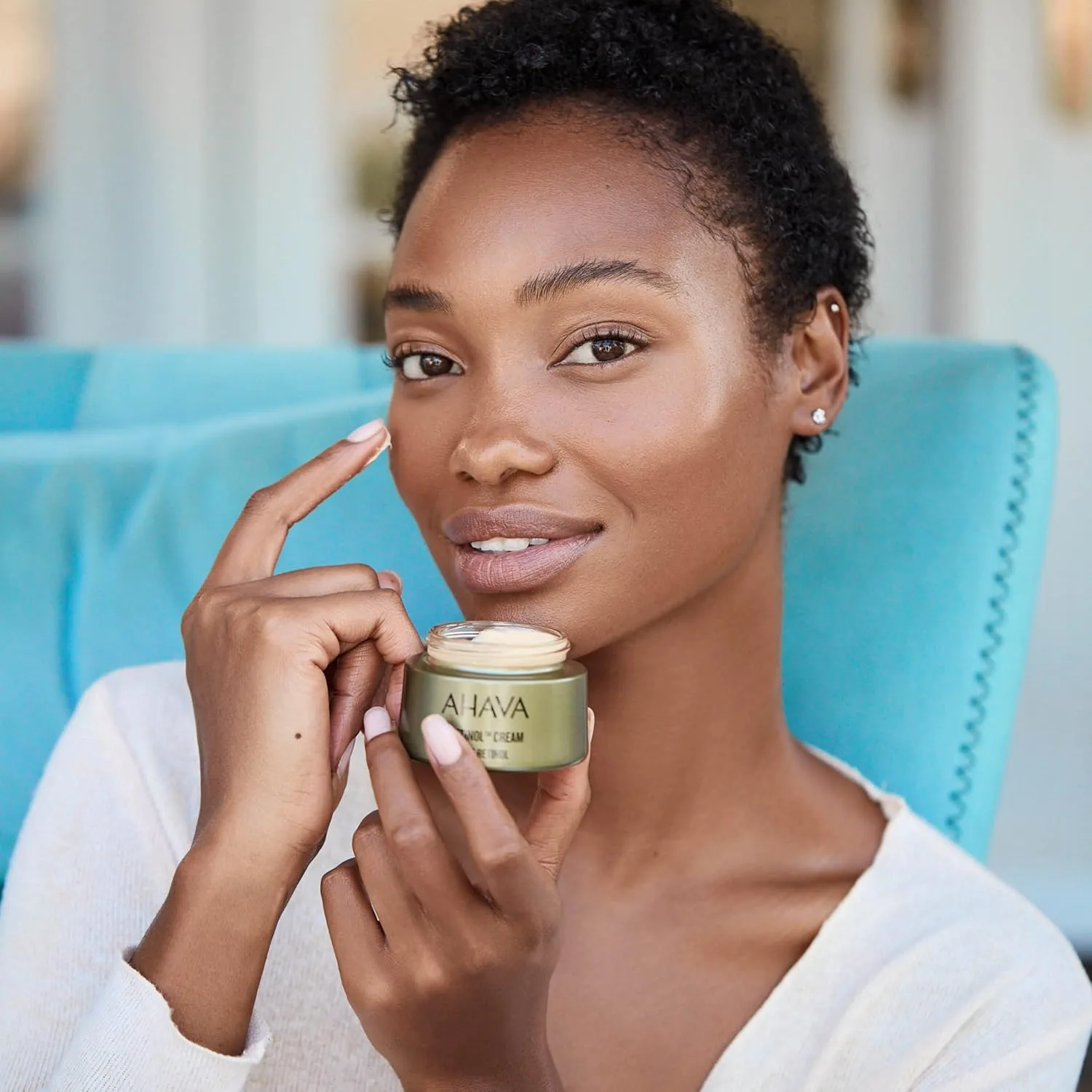 Набор AHAVA Safe pRetinol Anti Aging с сывороткой, кремом для лица и кремом для глаз против морщин — фото 4