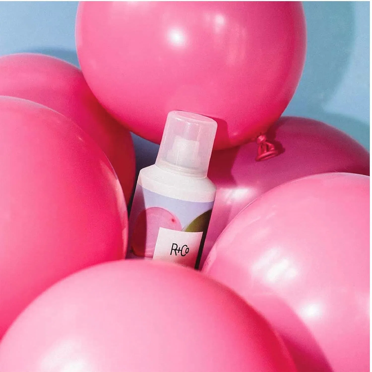 Сухой спрей для объема «Balloon Dry Volume Spray» от R+Co R+Co — фото 3