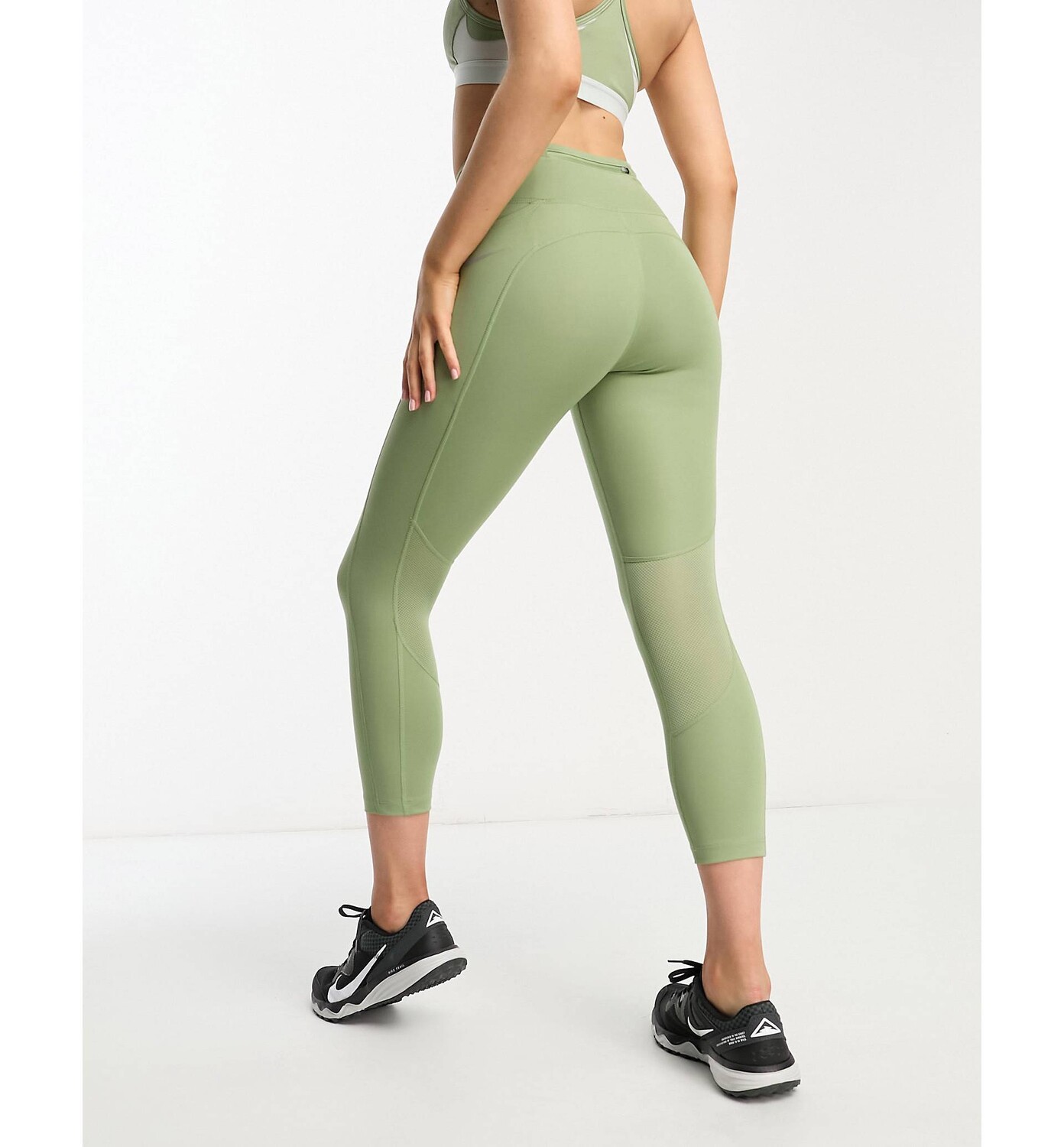 

Укороченные леггинсы цвета хаки Nike Running Fast Dri-Fit