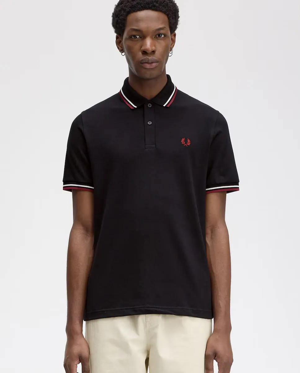 

Мужская поло MADE IN ENGLAND из пике с коротким рукавом Fred Perry, черный