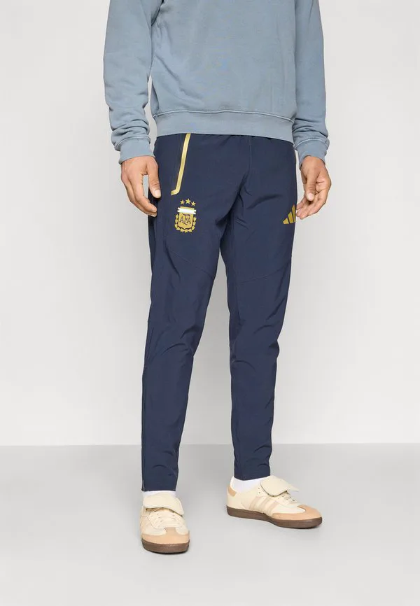 Аргентинские спортивные брюки для путешествий (tiro travel pants) - форма национальной сборной аргентины. Adidas Performance, Night Navy