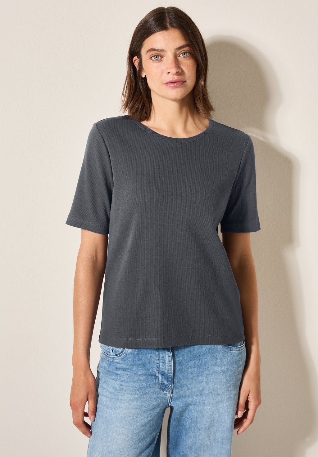 

Базовая футболка Cecil, серый