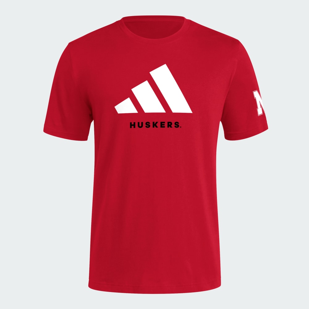 

Спортивная футболка Adidas Nebraska Cornhuskers adi DNA Cotton Tee, цвет Team Power Red/Multi