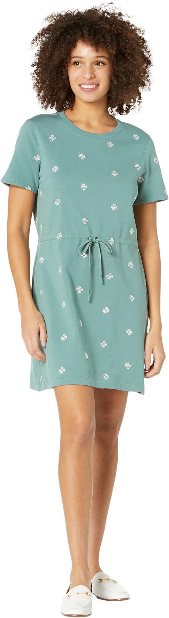 

Платье Draper James Sweatshirt Dress in Embroidered Viola, цвет Shaded Spruce