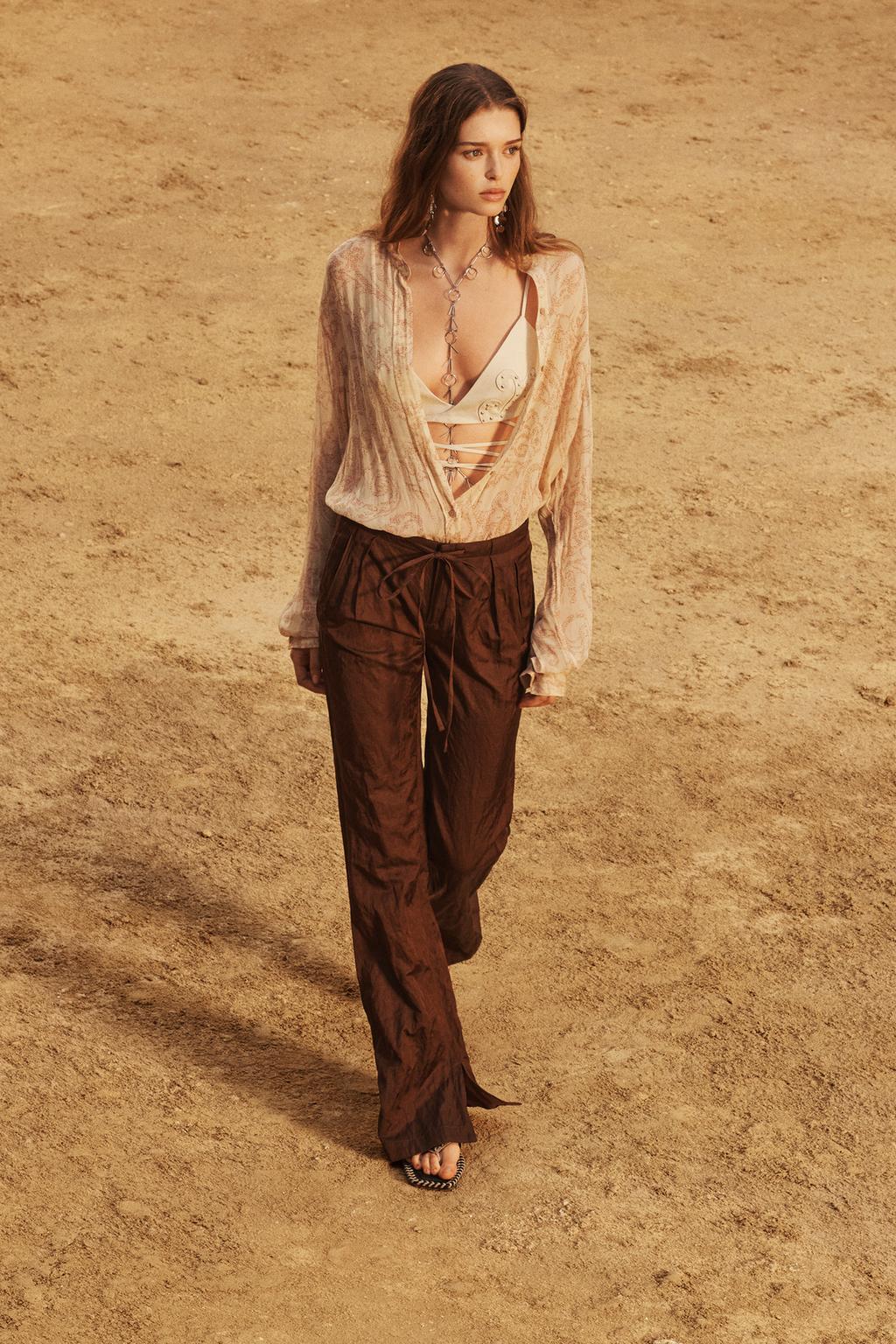 

Текстурированные брюки ZARA, коричневый