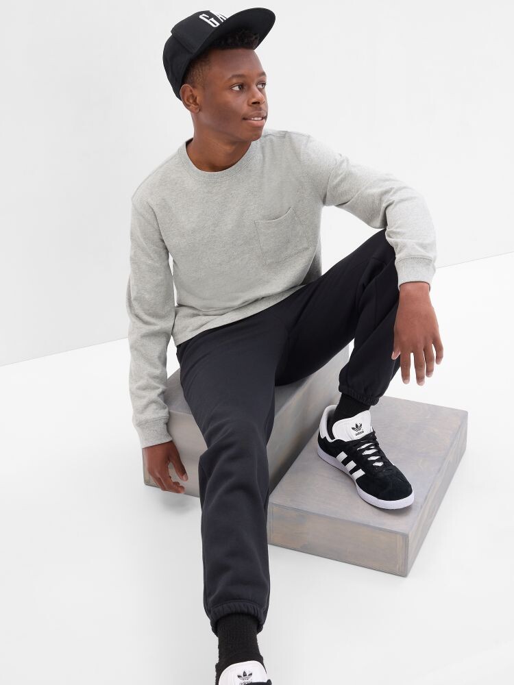 

Утепленные спортивные штаны для подростков Gap, черный