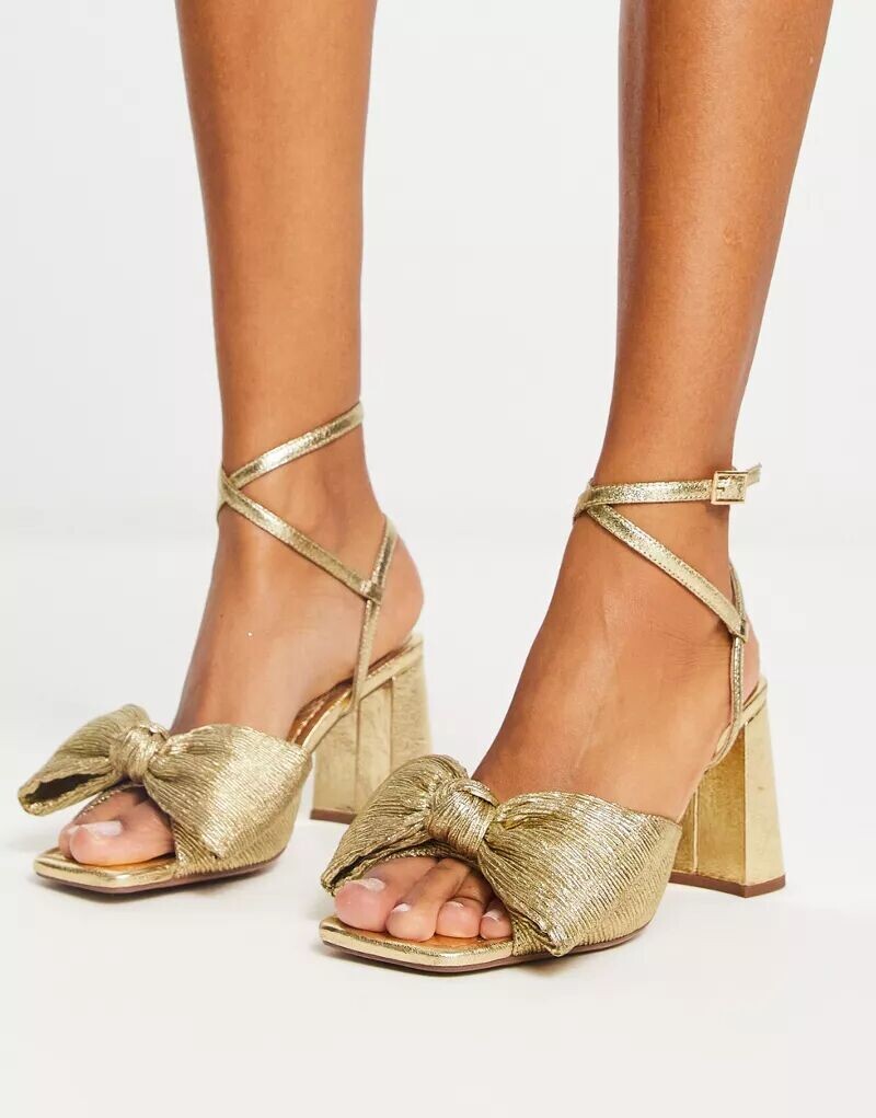 ASOS Босоножки с золотистым эффектом, бантиком и средним каблуком