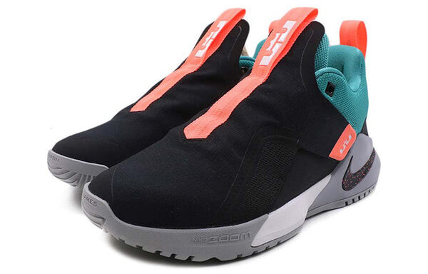 Посол кроссовок 11 Nike, черный — фото 2