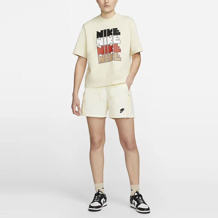 Женская футболка Nike, цвет Coconut Milk — фото 3