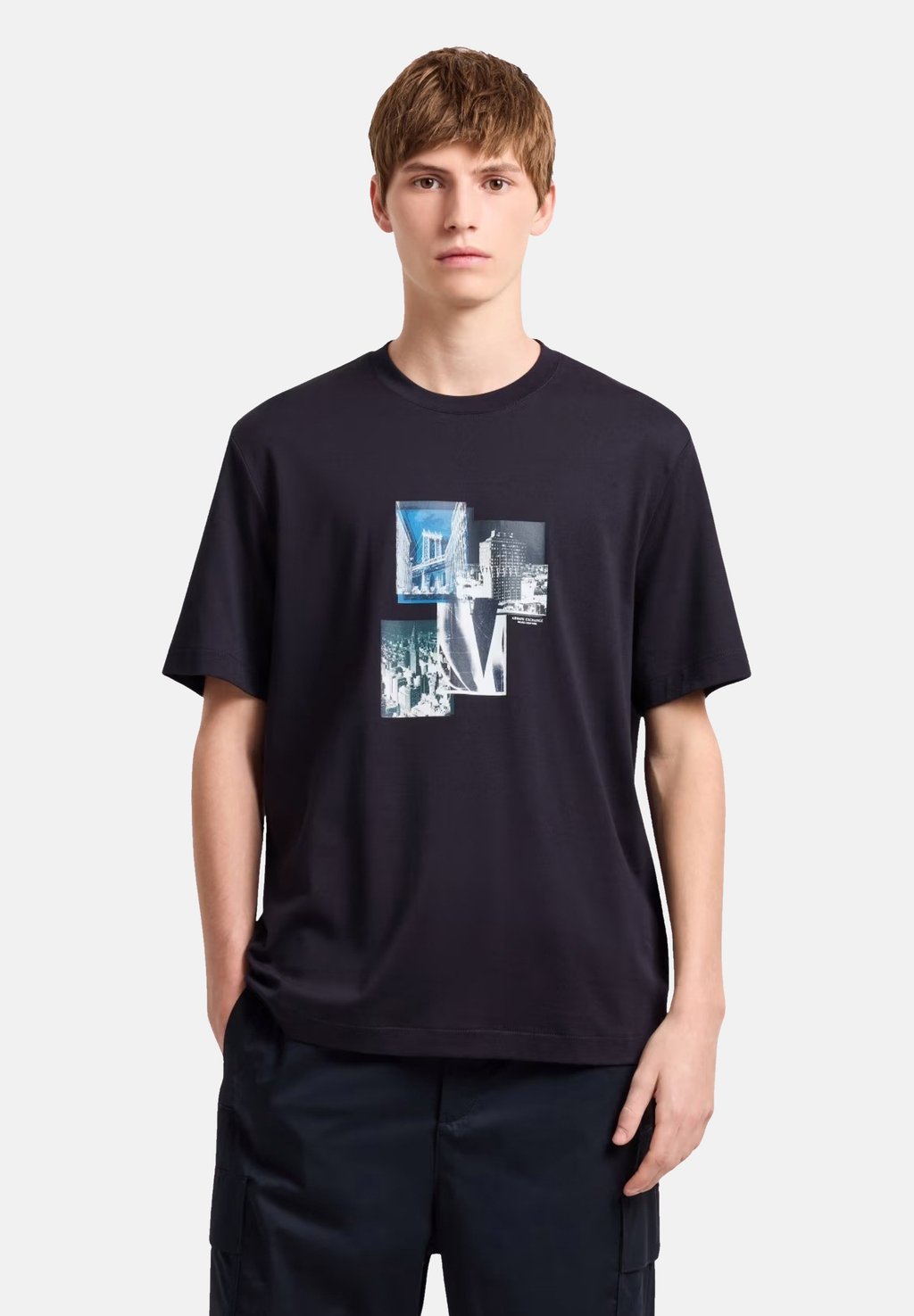 

Футболка с принтом Armani Exchange, синий