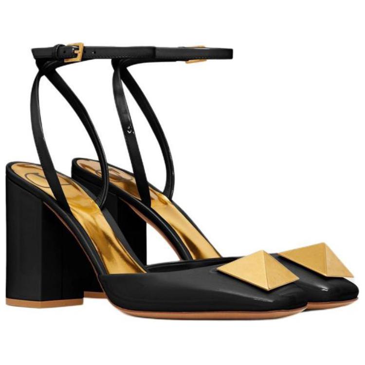 Одноподблочные туфли на массивном каблуке Valentino черные — фото 4