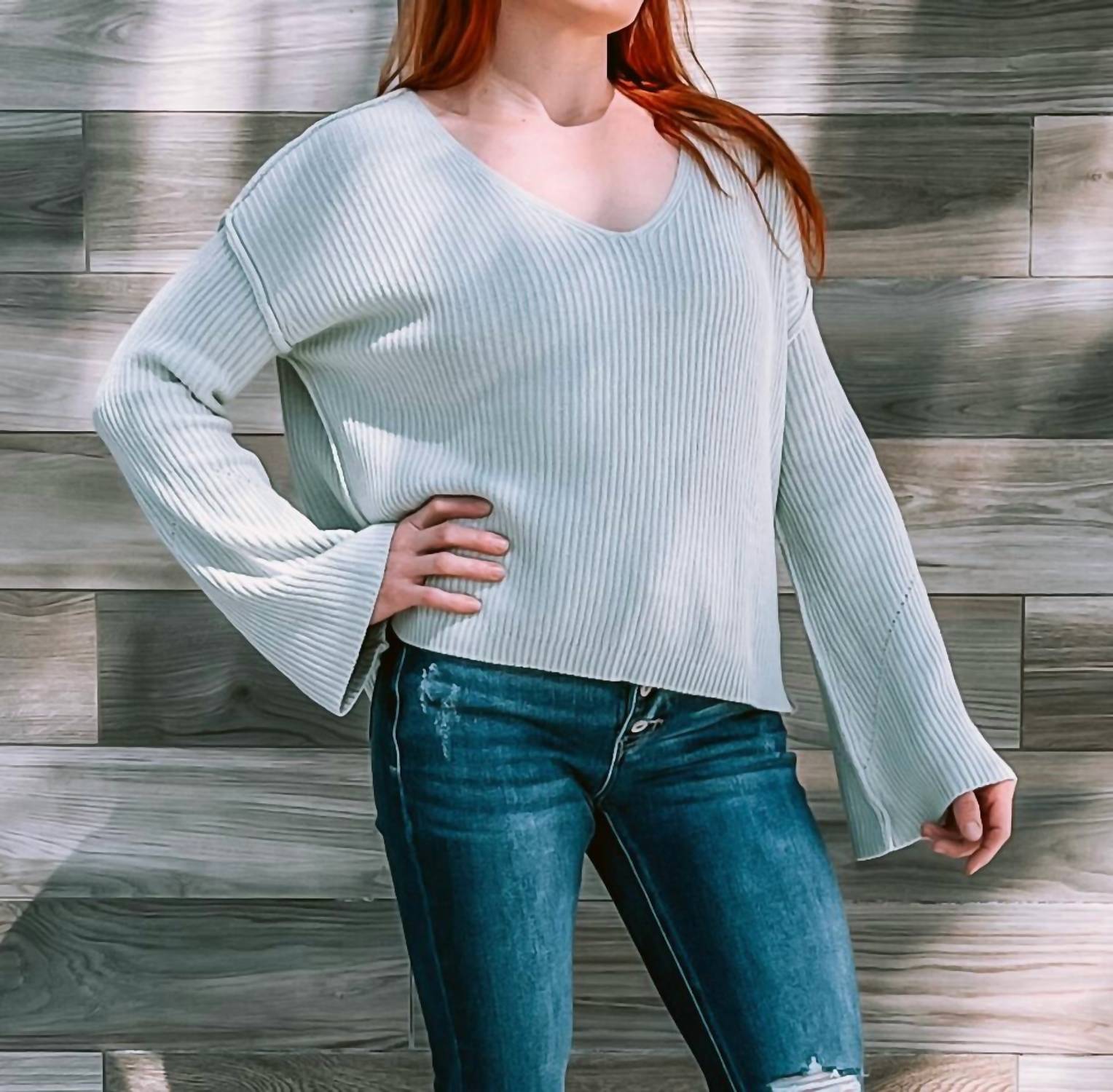 

By Together Вязаный свитер с рукавами-колоколами, цвет шалфей