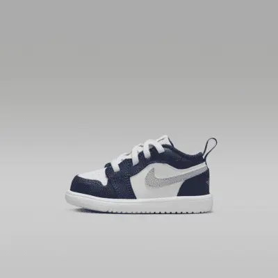 

Кроссовки Jordan 1 Low Alt, цвет White/Midnight Navy/Wolf Grey