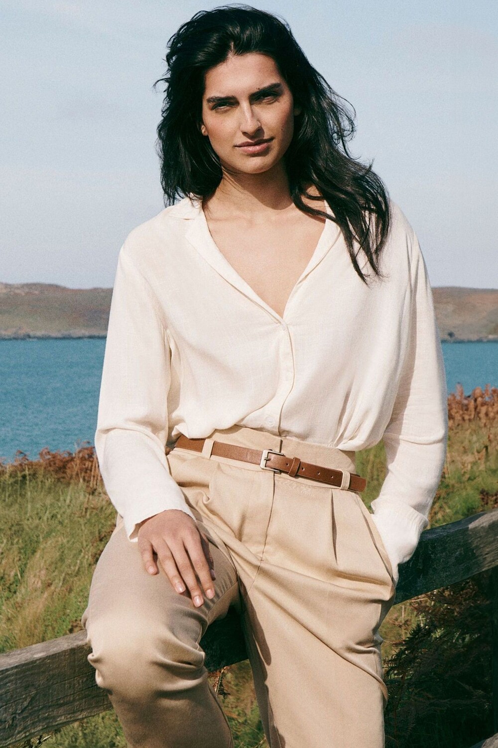 

Блузка Revere с воротником из вискозы Laura Ashley, белый