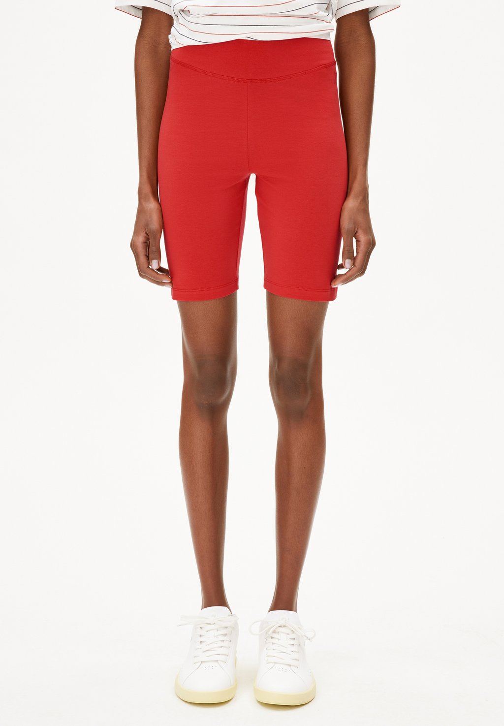 

Леггинсы NEDAA - Shorts ARMEDANGELS, коралловый