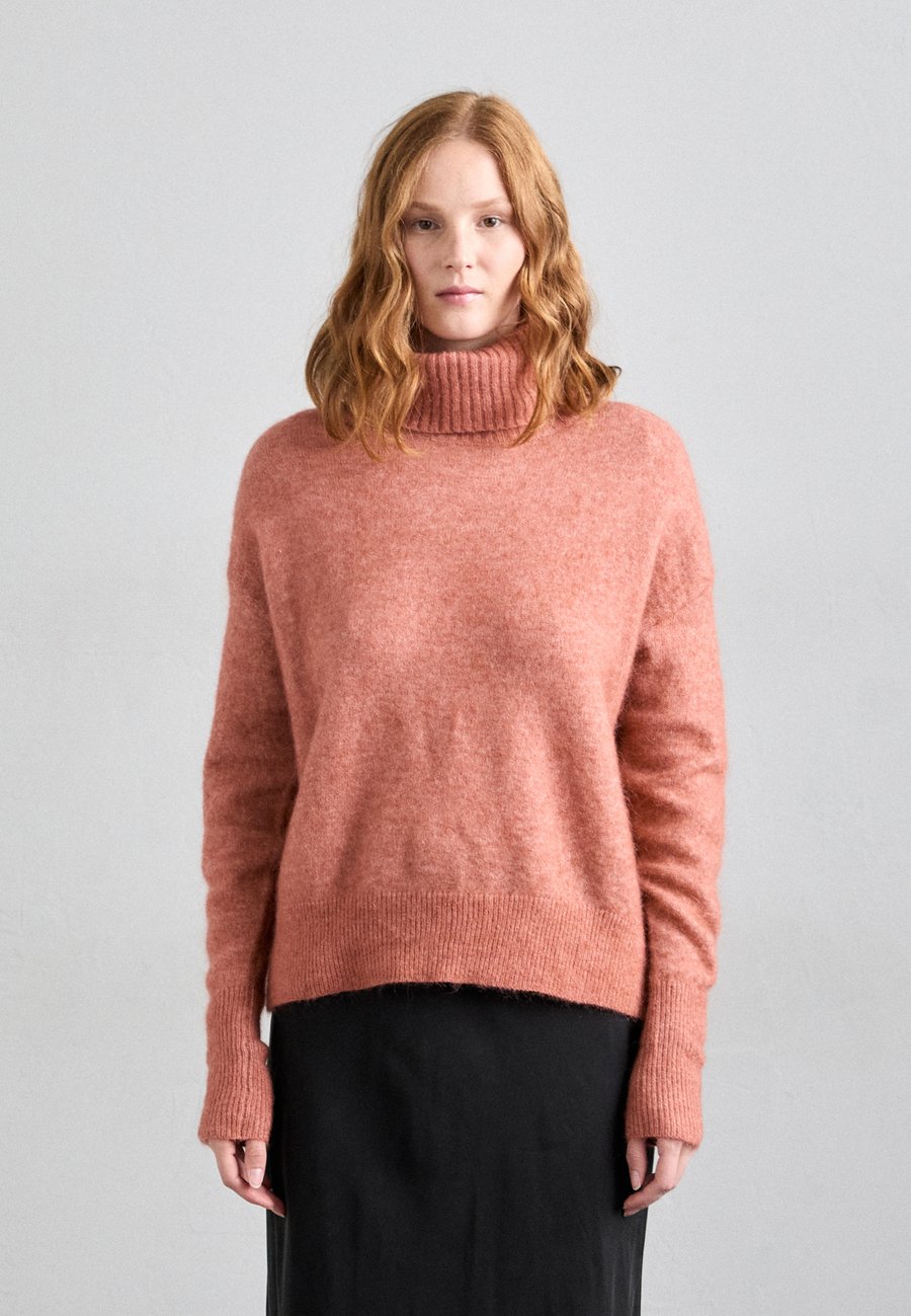 

Джемпер Tiger of Sweden PAXI, Pale Cedar/Apricot