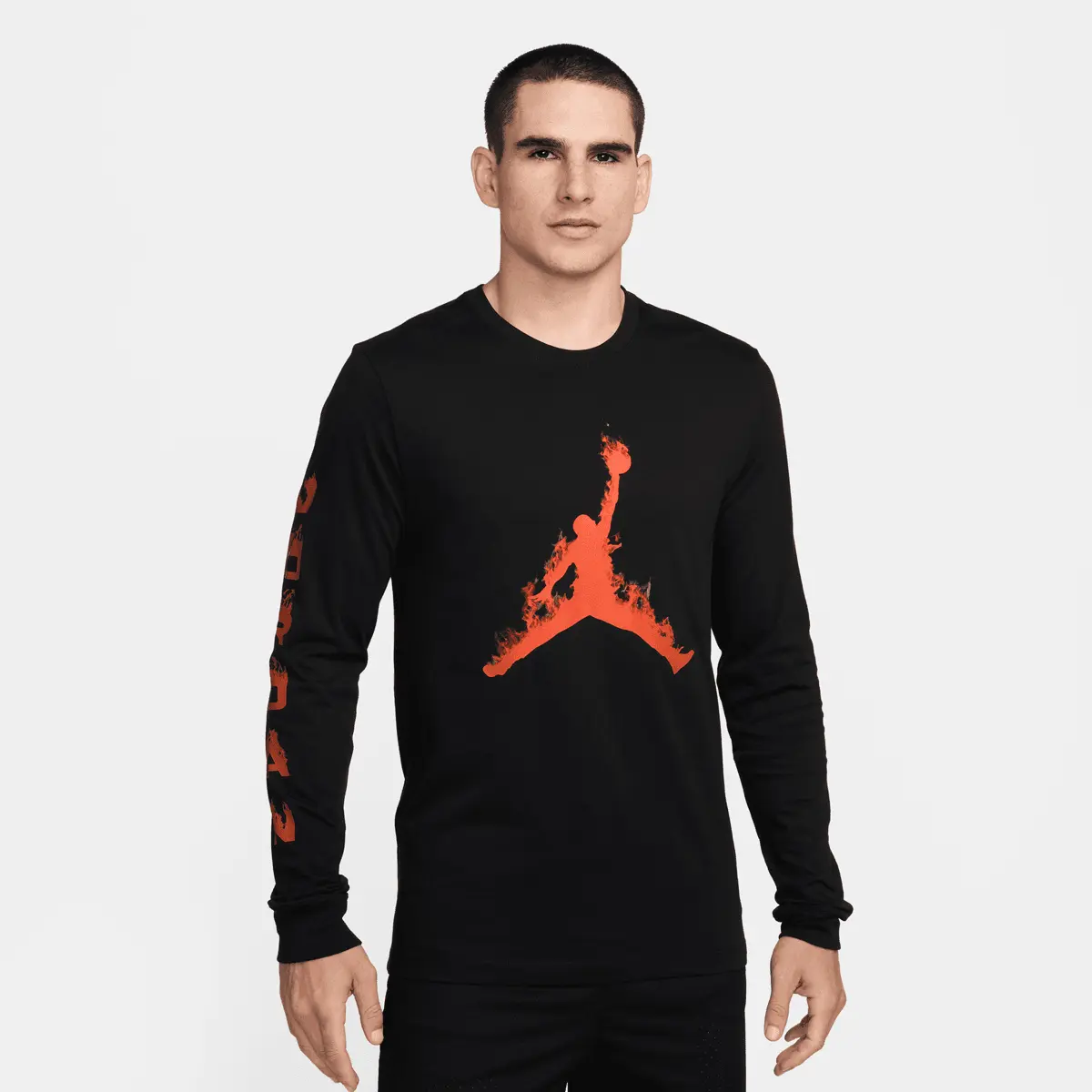 

Толстовка Jordan Flame Longsleeve Crew, черный/оранжевый
