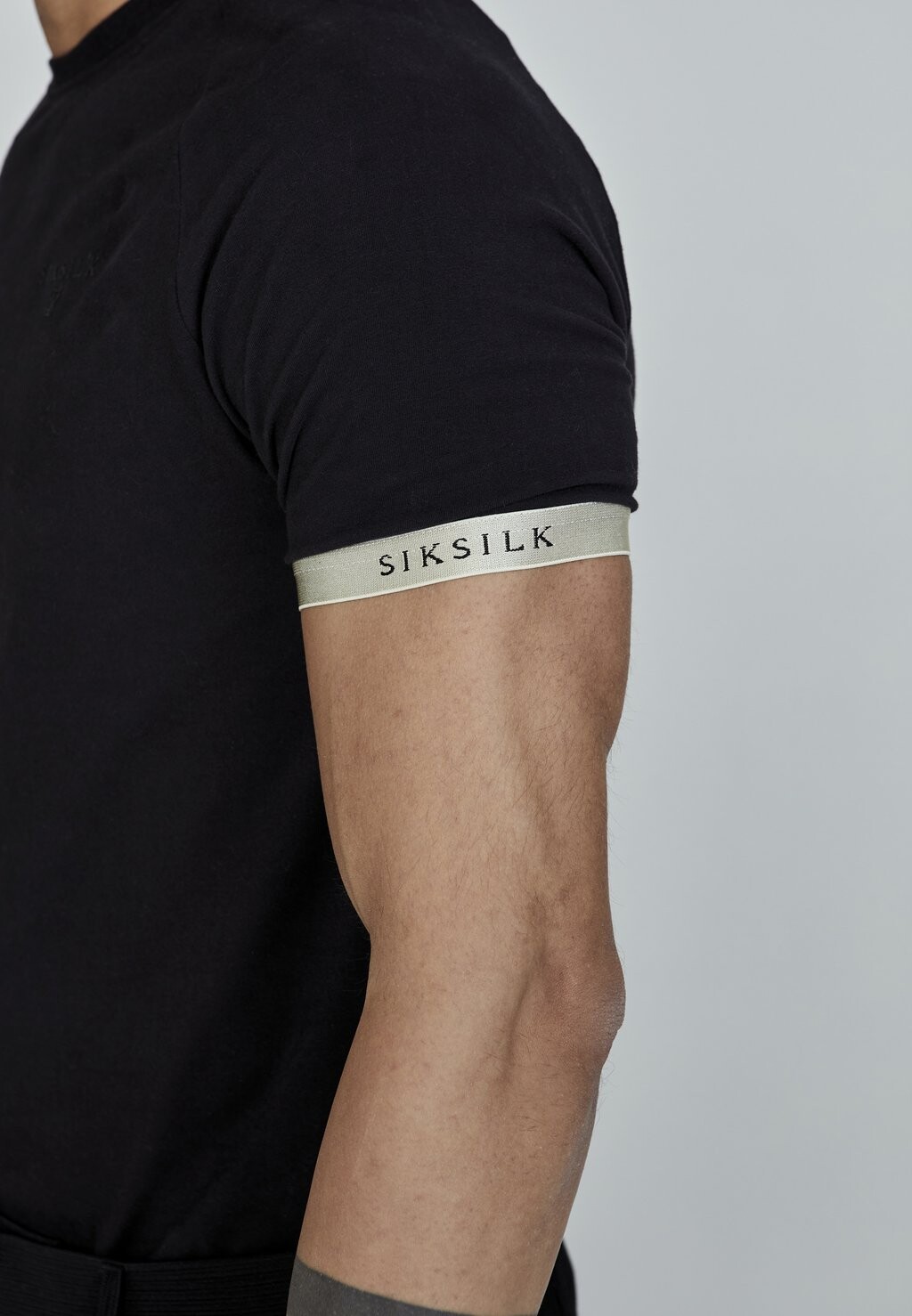 

Базовая футболка TECH SIKSILK, черный