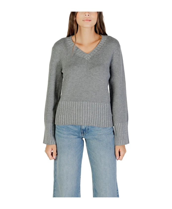 

Вязаный свитер с V-образным вырезом и длинными рукавами Jacqueline De Yong, серый